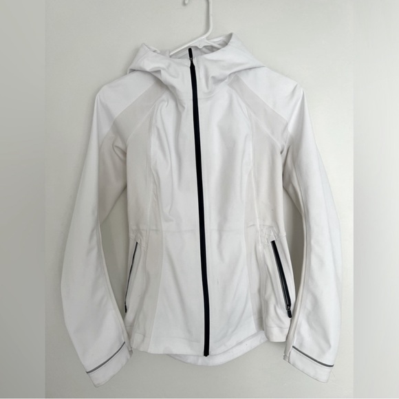 Lululemon White Water Resistant Jacket [Sz. 4] - Picture 1 of 7